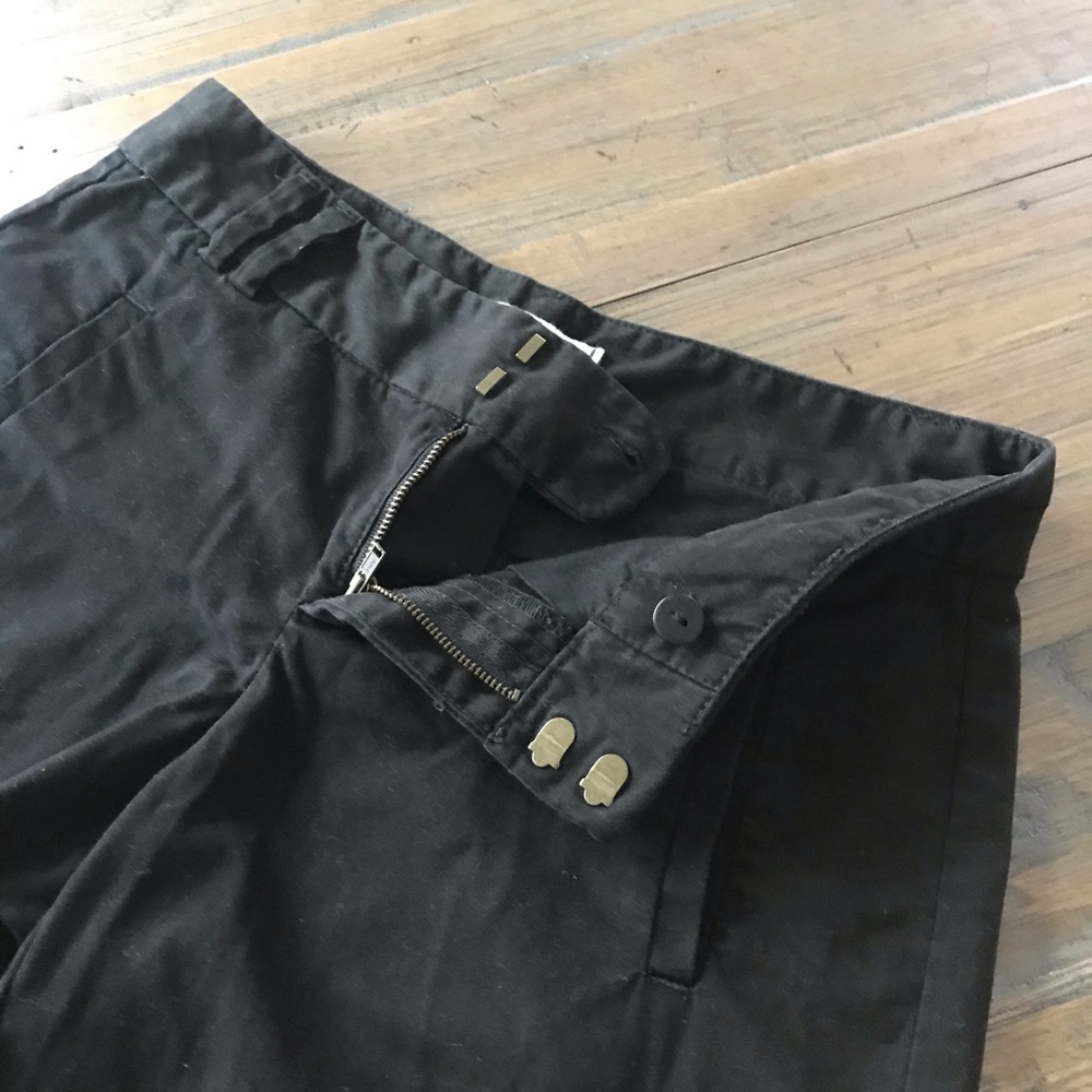 Ann Taylor Loft size 0 black shorts - Picture 3 of 11